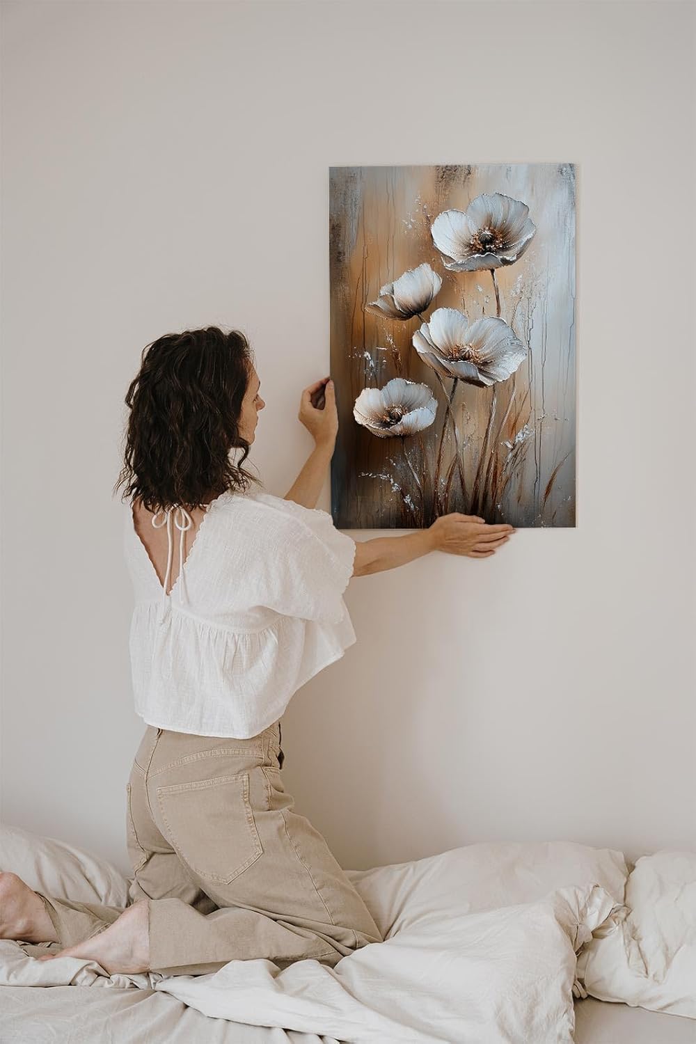 Paul Sinus 60x90cm Wandbild Eleganz der Blüten in Beige Braun – Exklusives Highlight mit floraler Kunst Blume