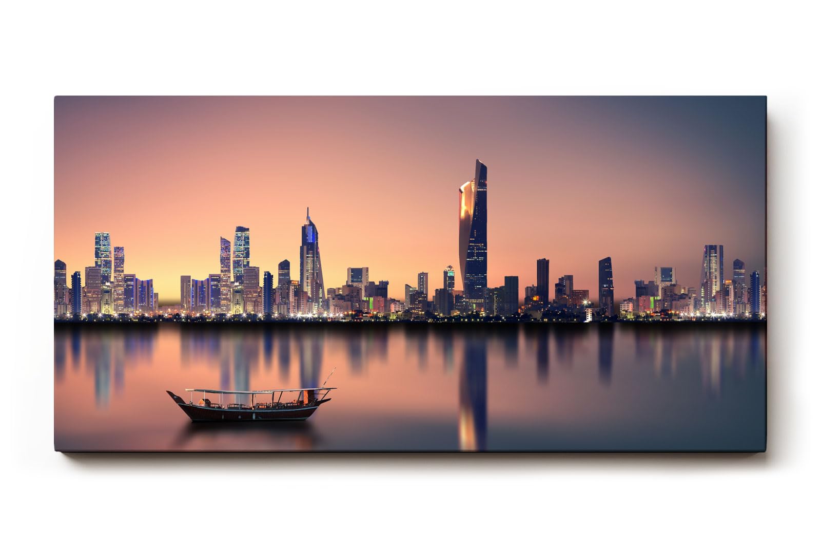 Sinus Art Wandbild 120x80cm Städtische Skyline in der Dämmerung mit reflektierendem Wasser und ruhigem Boot – kontrastreich und elegant