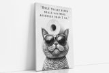 Paul Sinus Poster/Leinwandbild/Rahmenoption – Coole Katze mit Klopapier und frechem Spruch – Lustige WC-Deko für dein Badezimmer