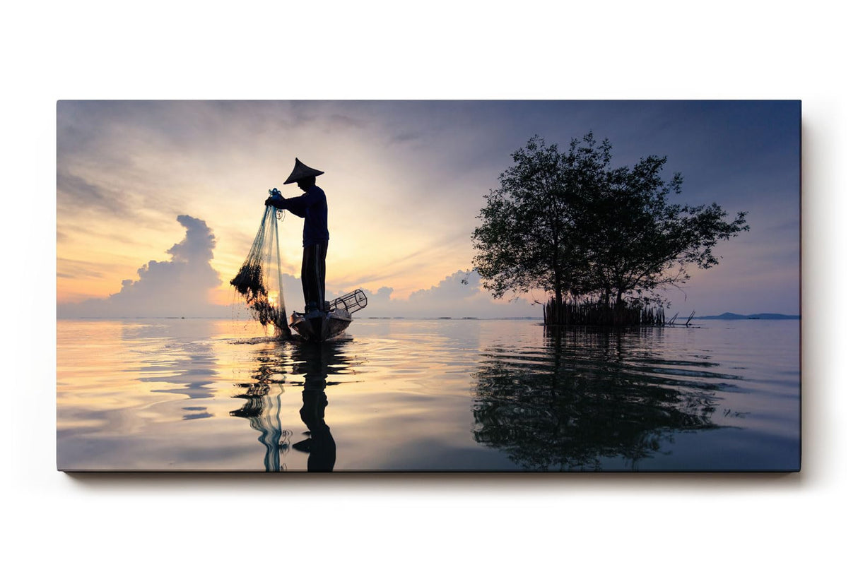 Sinus Art Wandbild 120x80cm Fischer mit Netz in traditioneller Kleidung – Symbol für Handwerk und Stille