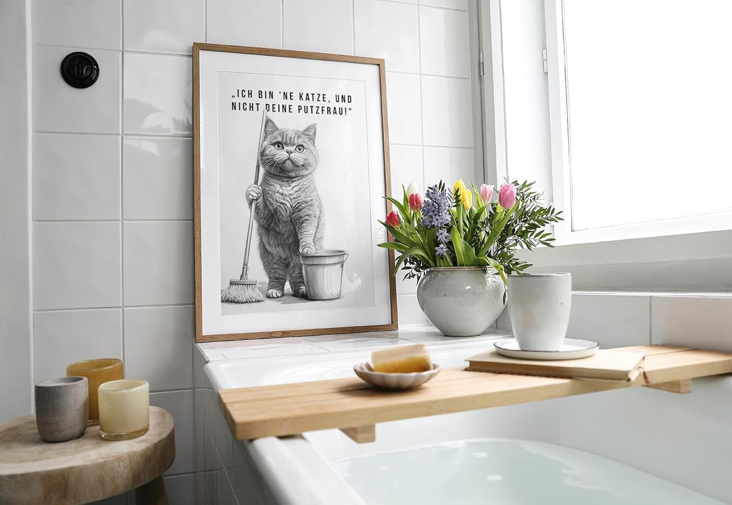 Paul Sinus Poster/Leinwandbild/Rahmenoption Lustiges Katzenbild – Freche Klo-Deko fürs Badezimmer – Perfekt für Gäste-WCs