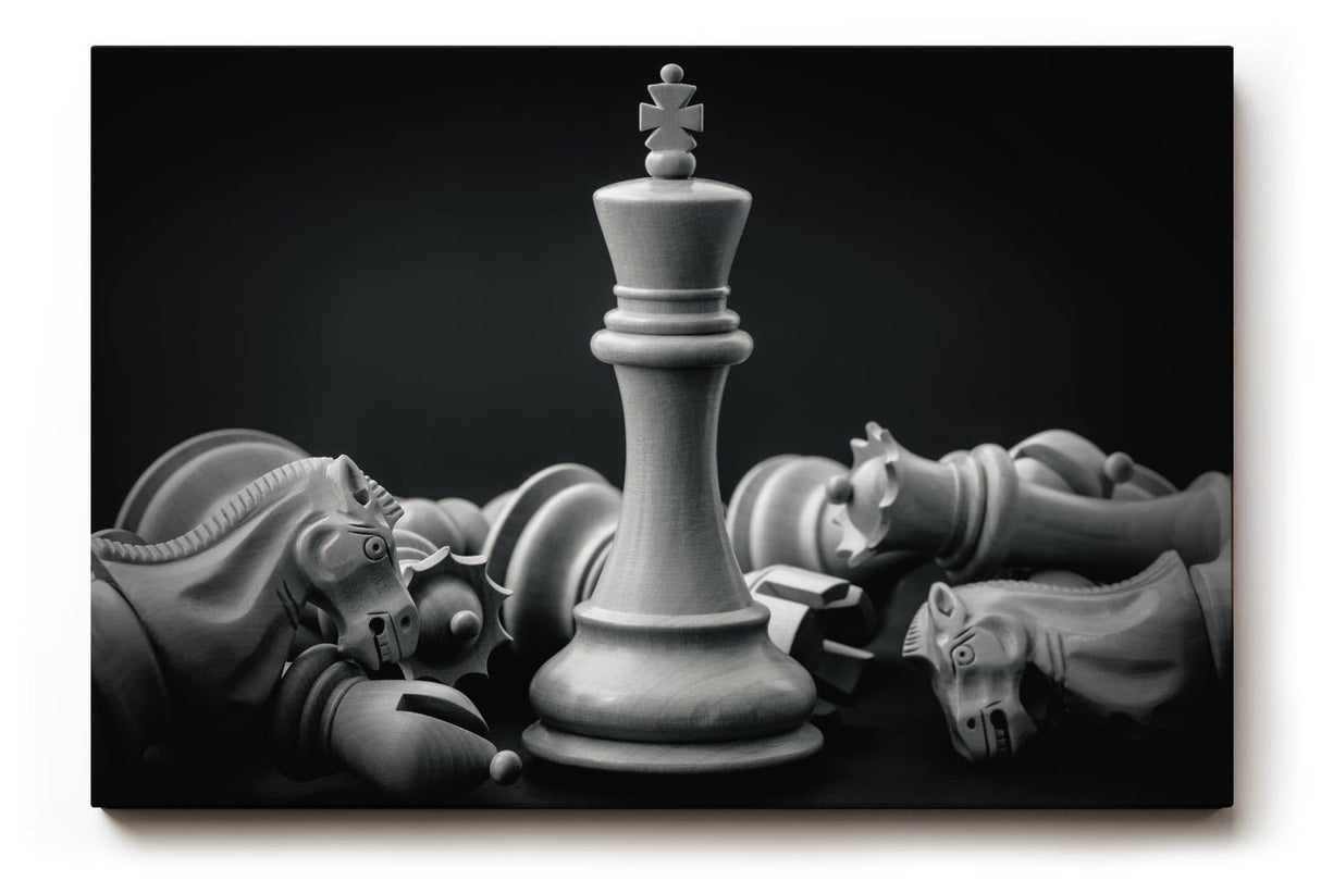 Sinus Art Wandbild 120x80cm Darstellung einer Schachkönigin umgeben von geschlagenen Figuren als Zeichen der Stärke
