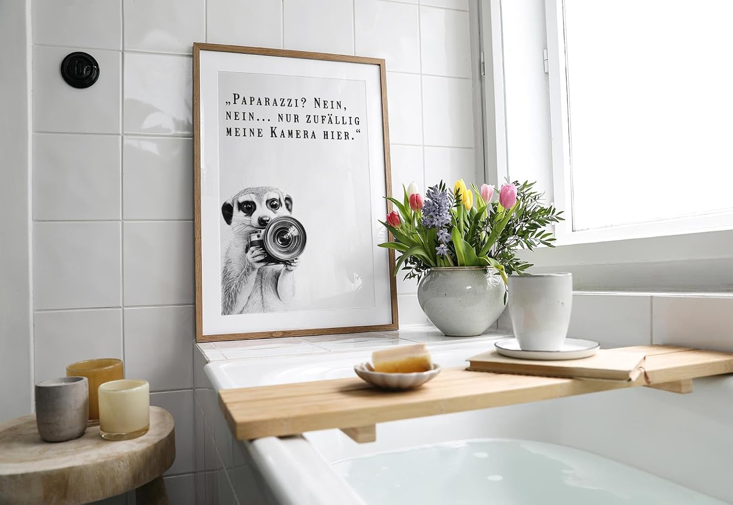 Paul Sinus Poster/Leinwandbild/Rahmenoption Lustiges Erdmännchenbild – Witzige Klo-Deko fürs Gäste-WC – Perfekt für Humorvolle