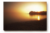 Sinus Art Wandbild 120x80cm Ruhiger Küstenstreifen im goldenen Abendlicht – meditativ, weit und beruhigend
