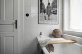 Paul Sinus Leinwandbild 80x120cm Leinwandbild Retro Chic in Paris – Stilvolle Vintage-Fotografie mit eleganter Frau, französisches Flair