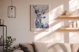 Paul Sinus Wandbild in 40x60cm Porcelain King – majestätischer Hirsch in edler Blau-Weiß-Optik mit detailreicher Porzellanstruktur
