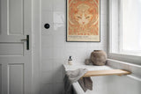 Paul Sinus Leinwandbild 60x90cm kunstvolle Darstellung einer mystischen Katze mit ornamentalen Verzierungen, harmonische Wandkunst in warmen Erdtönen