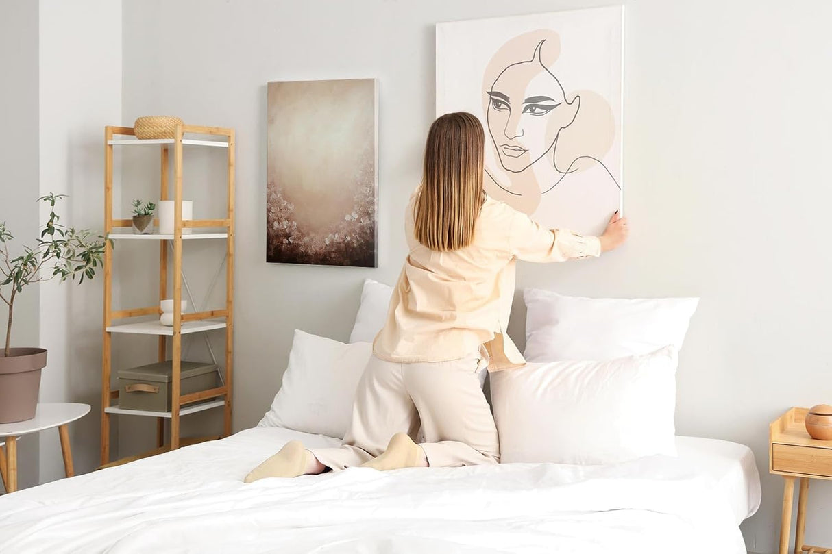 Paul Sinus 60x90cm Wandbild Blütenrahmen in Beige – Zurückhaltende Eleganz mit floraler Tiefe Blume