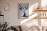 Paul Sinus Wandbild in 40x60cm The Porcelain Stag in edler Blau-Weiß-Optik – kunstvolle Hirschdarstellung mit filigranen Mustern für stilvolle Wohnräume
