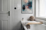 Paul Sinus Leinwandbild 80x120cm Hamburg Misty Evenings – Atmosphärische Hafenszene mit nebligem Elbufer, beleuchteten Gebäuden, Schiffe