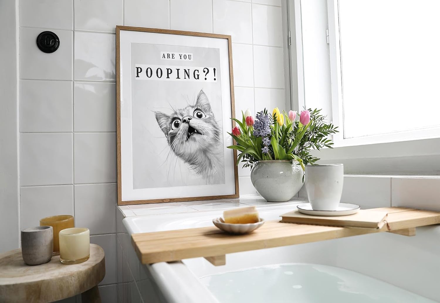 Paul Sinus Poster/Leinwandbild/Rahmenoption Lustiges Katzenbild – Freche Klo-Deko fürs Gäste-WC – Perfekt für Humorvolle