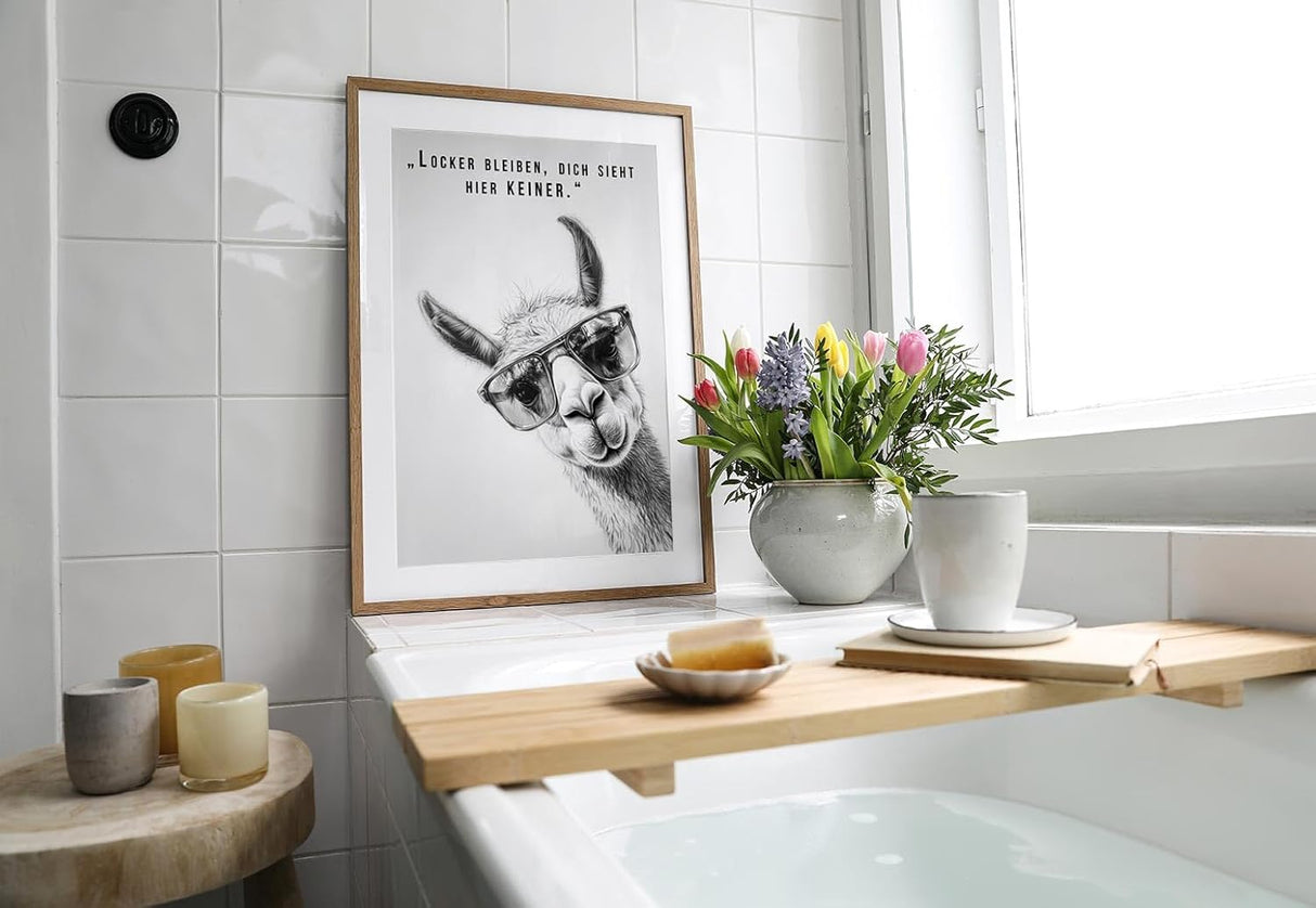 Paul Sinus Poster/Leinwandbild/Rahmenoption Lustiges Lamabild – Coole Klo-Deko fürs Gäste-WC – Perfekt für Humorvolle