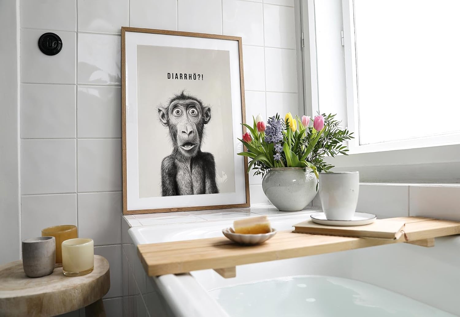 Paul Sinus Poster/Leinwandbild/Rahmenoption Lustiges Affenbild – Witzige Klo-Deko fürs Gäste-WC – Perfekt für Humorvolle