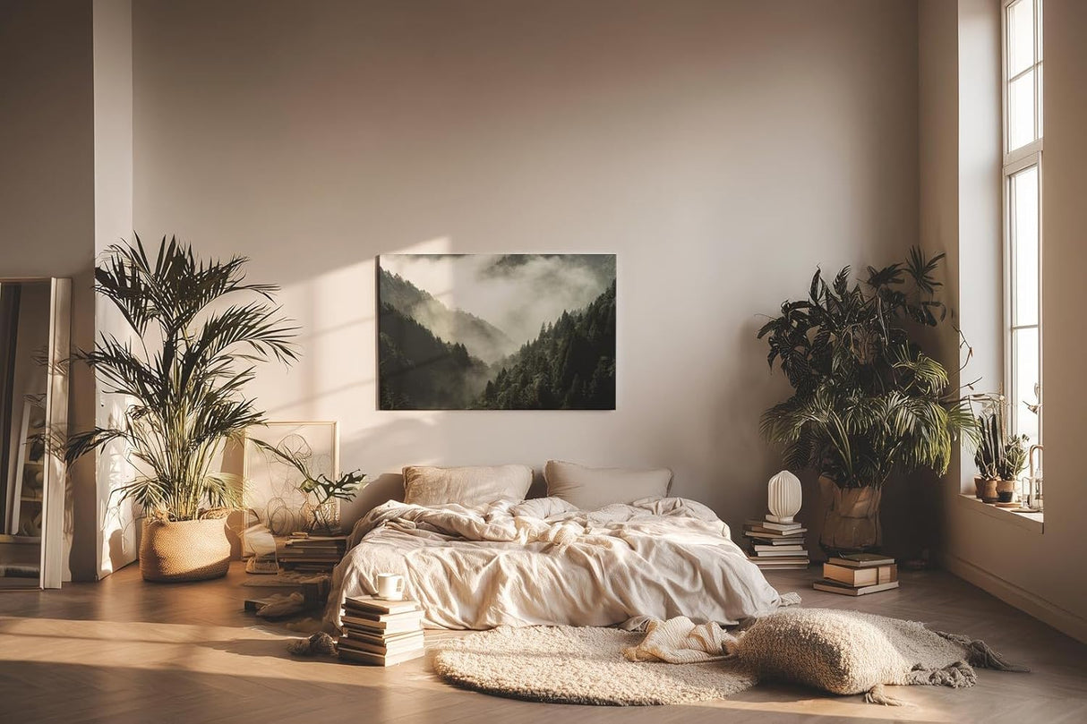 Sinus Art Wandbild 120x80cm Dichter Nadelwald unter ziehendem Nebel – geheimnisvoll, ruhig und atmosphärisch