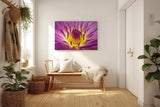 Sinus Art Wandbild 120x80cm Lotusblume in Violett mit leuchtendem Inneren – kraftvoll, symbolisch und beruhigend