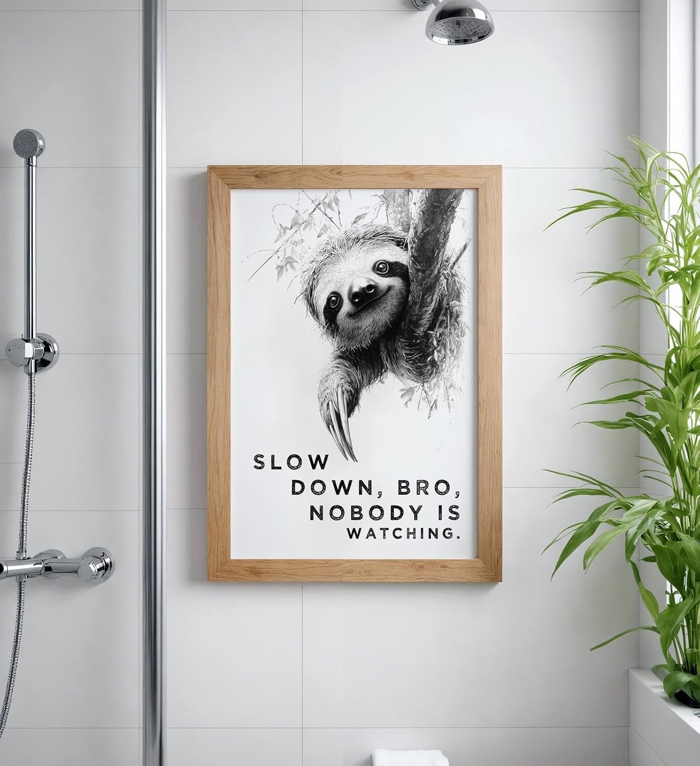 Paul Sinus Poster/Leinwandbild/Rahmenoption Lustiges Faultierbild – Witzige Klo-Deko fürs Gäste-WC – Perfekt für Entspannte