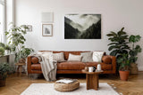 Sinus Art Wandbild 120x80cm Dichter Nadelwald unter ziehendem Nebel – geheimnisvoll, ruhig und atmosphärisch