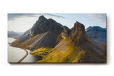 Sinus Art Wandbild 120x80cm Faszinierendes Bergmassiv an der Küste mit einzigartiger Topografie für starke Raumwirkung