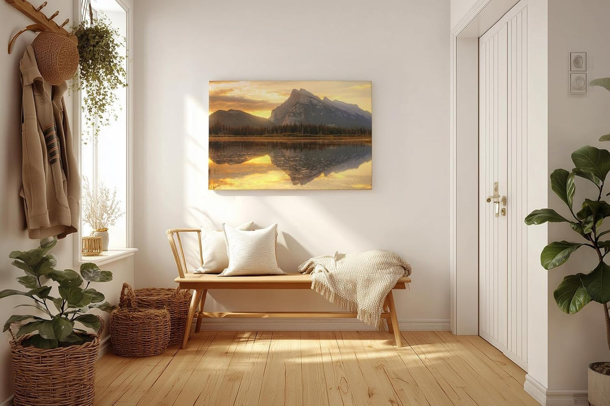 Sinus Art Wandbild 120x80cm Bergmassiv spiegelt sich im ruhigen See – warm, still und kraftvoll zugleich