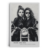 Paul Sinus Leinwandbild 80x120cm rebellische Bikerinnen in stilvoller Schwarz-Weiß-Ästhetik mit kraftvoller Dynamik – ikonisches Leinwandbild