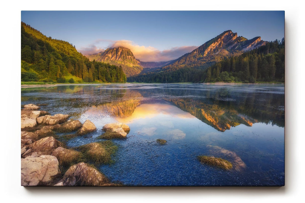 Sinus Art Wandbild 120x80cm Faszinierende Berglandschaft mit ruhigem See und perfekter Spiegelung für harmonische Raumwirkung