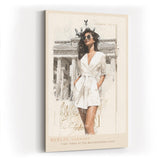 Paul Sinus Wandbild in 40x60cm Berlin Modefotografie vor Brandenburger Tor moderner Chic in urbaner Kunst auf Leinwand