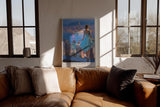 Paul Sinus Wandbild in 40x60cm A Nightfall in Hong Kong – Blick auf die funkelnde Skyline bei Nacht, elegante Frau im blauen Kleid, romantisches Stadtmotiv