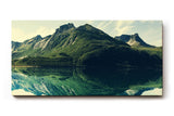 Sinus Art Wandbild 120x80cm Faszinierende Bergspiegelung mit beeindruckender Symmetrie für harmonisches Raumgefühl
