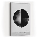 Paul Sinus Wandbild in 40x60cm Balance in Black – Halbierte Kreisform in Schwarz-Weiß als Symbol für Harmonie und Kontrast