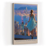 Paul Sinus Wandbild in 40x60cm A Nightfall in Hong Kong – Blick auf die funkelnde Skyline bei Nacht, elegante Frau im blauen Kleid, romantisches Stadtmotiv
