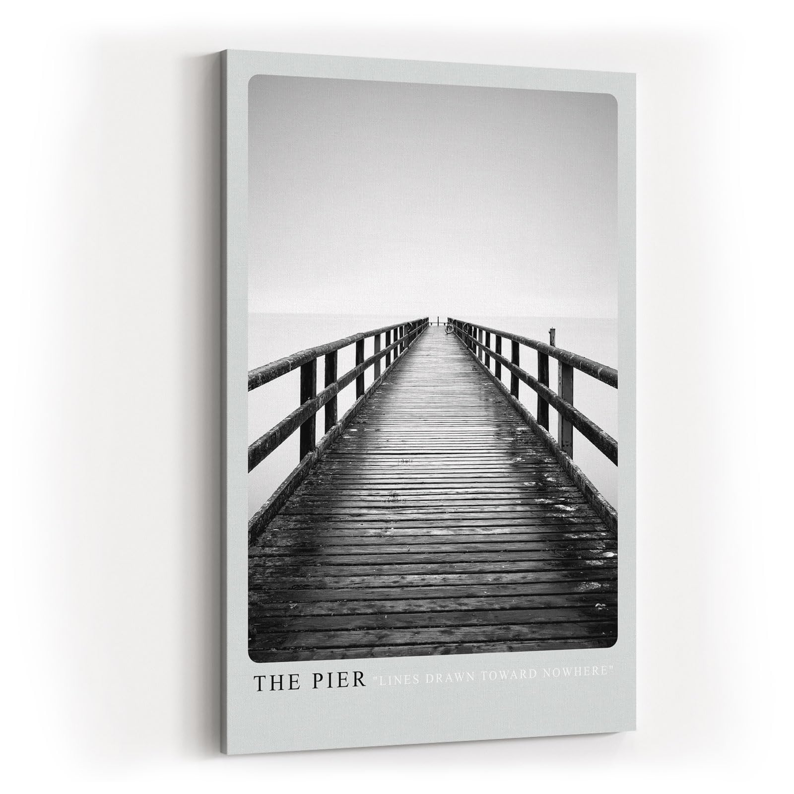 Paul Sinus Kunstdruck 40x60cm Pier Steg Schwarzweiß Minimalismus Fotografie Meer Horizont