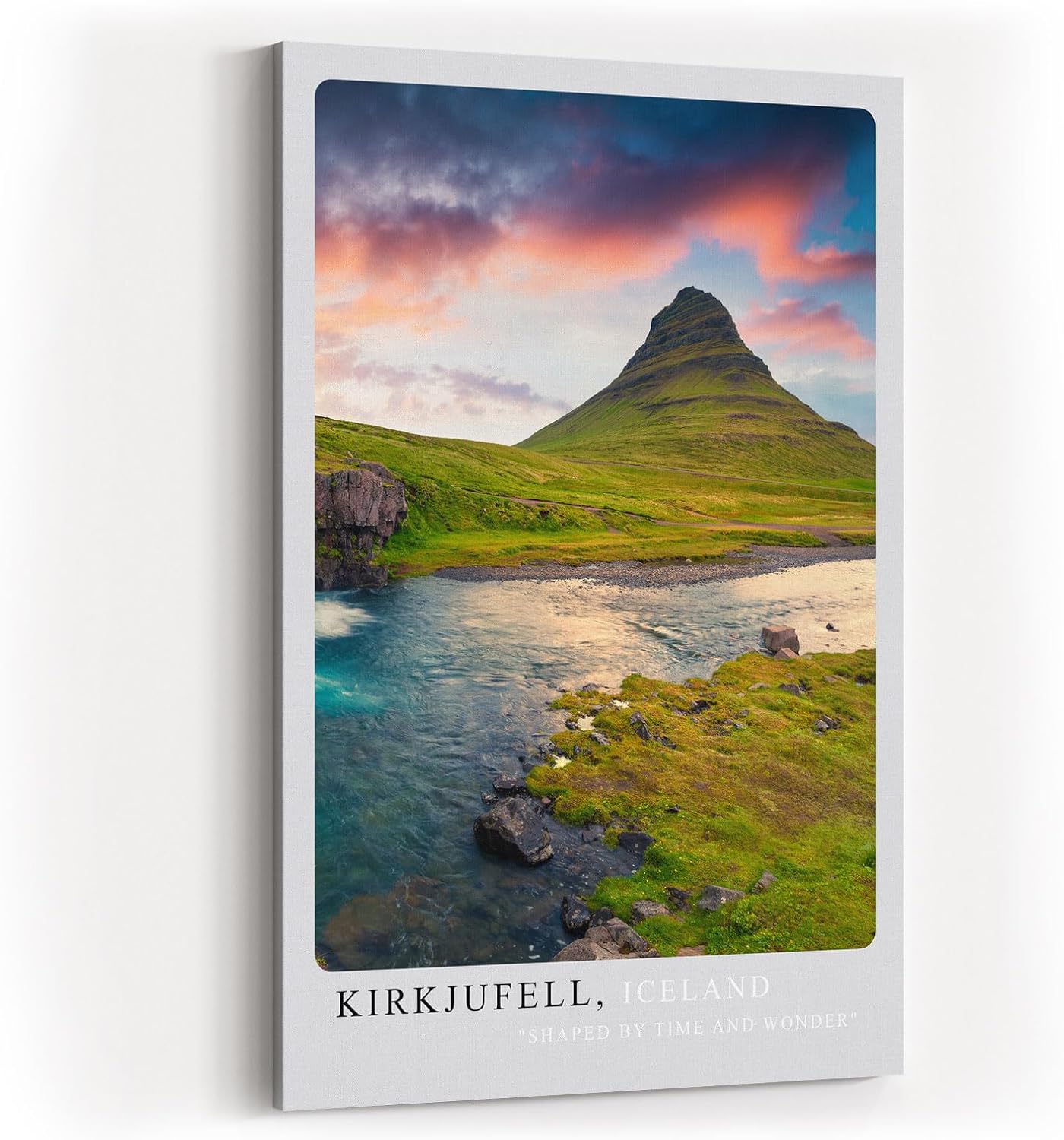 Paul Sinus Kunstdruck 40x60cm Kirkjufell – Magischer Berg im Licht Islands mit Flusslauf im Vordergrund