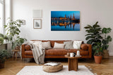 Sinus Art Wandbild 120x80cm Beleuchtete Sehenswürdigkeiten der Dresdner Altstadt im Spiegelbild der Elbe zur blauen Stunde