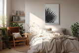 Paul Sinus Wandbild in 40x60cm Monochrome Palm – stilvolle Palmenblätter in kontrastreicher Schwarz-Weiß-Fotografie für moderne Räume