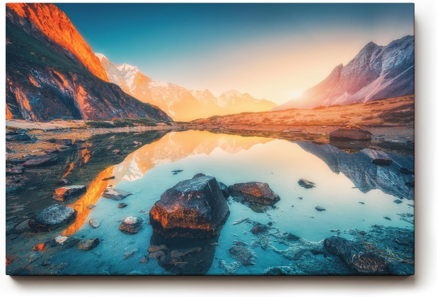 Sinus Art Wandbild 120x80cm Faszinierendes Bergpanorama mit Spiegelung im klaren Wasser bei untergehender Sonne