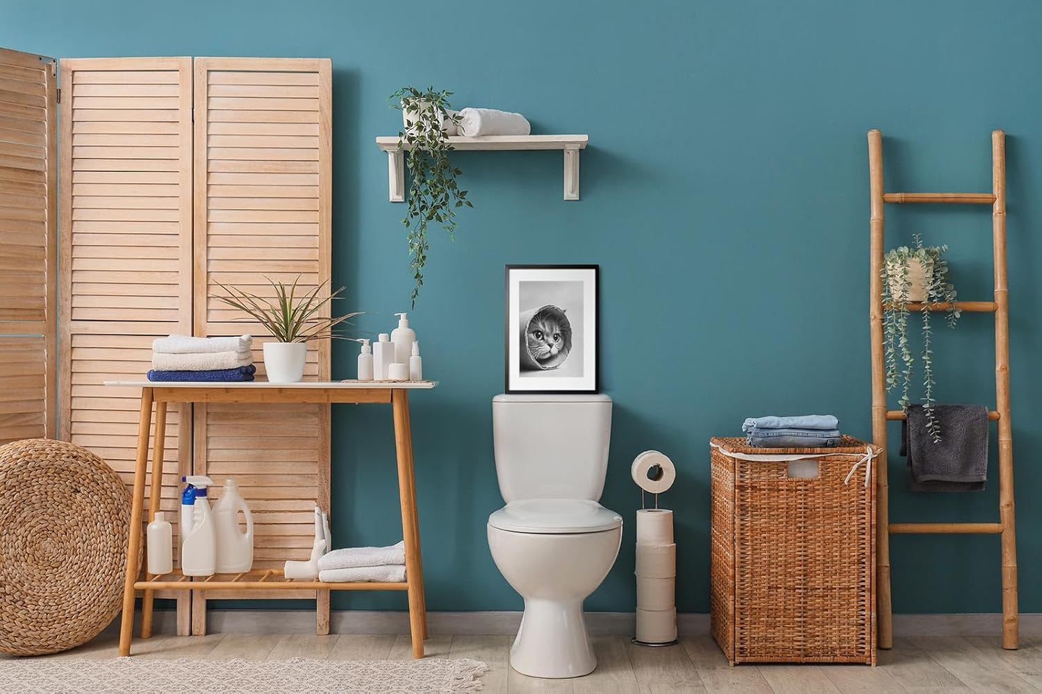 Paul Sinus Poster/Leinwandbild/Rahmenoption Lustiges Katzenbild – Süße Klo-Deko für dein Badezimmer – Perfekt fürs Gäste-WC
