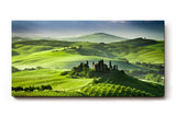 Sinus Art Wandbild 120x80cm Leuchtend grüne Weinberge und Hügel mit typischen Zypressen und Villa