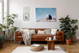 Sinus Art Wandbild 120x80cm Zwei kontrastierende Steine auf Fels in harmonischer Zweisamkeit am ruhigen Wasser