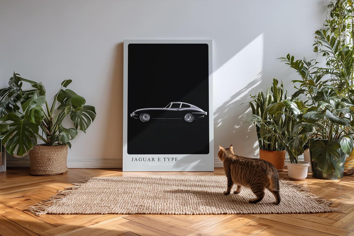 Paul Sinus Kunstdruck 40x60cm Jaguar E Type – Klassischer Sportwagen in Schwarz-Weiß auf tiefschwarzem Hintergrund in Seitenansicht