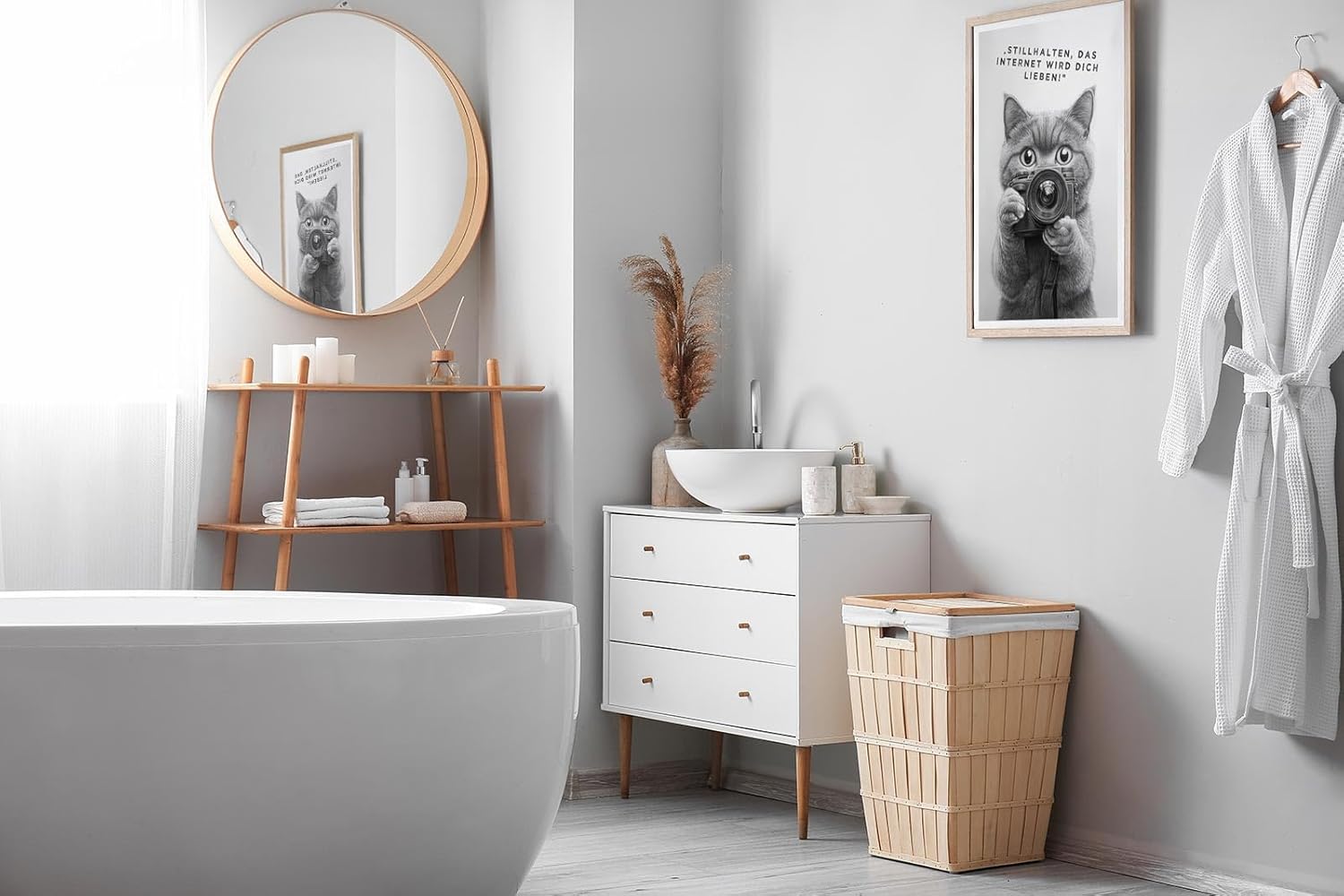 Paul Sinus Poster/Leinwandbild/Rahmenoption Lustiges Katzenbild – Witzige Klo-Deko fürs Badezimmer – Perfekt fürs Gäste-WC