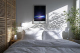 Paul Sinus Kunstdruck 40x60cm Earth Rising – Sonnenaufgang über dem Planeten im Universum mit kosmischem Lichtspiel