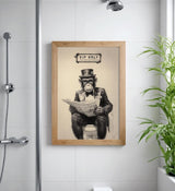 Paul Sinus Poster/Leinwandbild/Rahmenoption – Eleganter Affe „VIP ONLY – Very Important Poopers“ – Lustige WC-Deko für dein Badezimmer