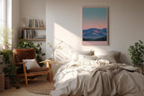 Paul Sinus Wandbild in 40x60cm Pastel Peaks mit farbintensiven Bergen im Abendlicht für moderne Wandgestaltung