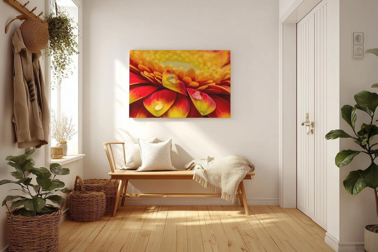Sinus Art Wandbild 120x80cm Rote und gelbe Gerbera-Blüte mit Wassertropfen – ausdrucksstark, frisch und kraftvoll