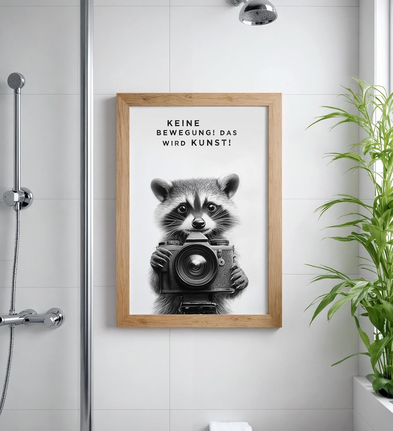 Paul Sinus Poster/Leinwandbild/Rahmenoption Lustiges Waschbärbild – Witzige Klo-Deko fürs Gäste-WC – Perfekt für Humorvolle