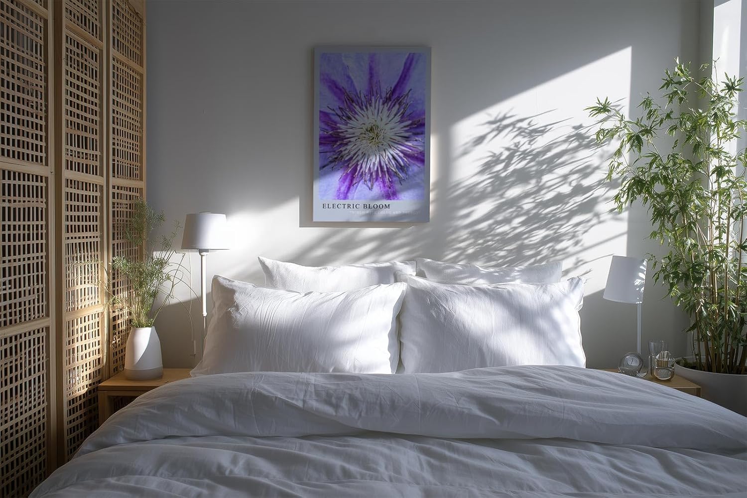 Paul Sinus Kunstdruck 40x60cm Electric Bloom – Nahaufnahme einer lila Blüte mit intensiver Mitte