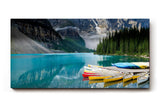 Sinus Art Wandbild 120x80cm Bergsee mit Kanus vor atemberaubender Bergkulisse für inspirierende Raumwirkung