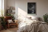 Paul Sinus Wandbild in 40x60cm The Last Light – poetische Schwarz-Weiß-Landschaft mit Baum und reflektierendem Mondlicht auf dem Wasser