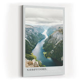 Paul Sinus Kunstdruck 40x60cm Nærøyfjord Norwegen mit spektakulärer Fjordlandschaft und Bergen