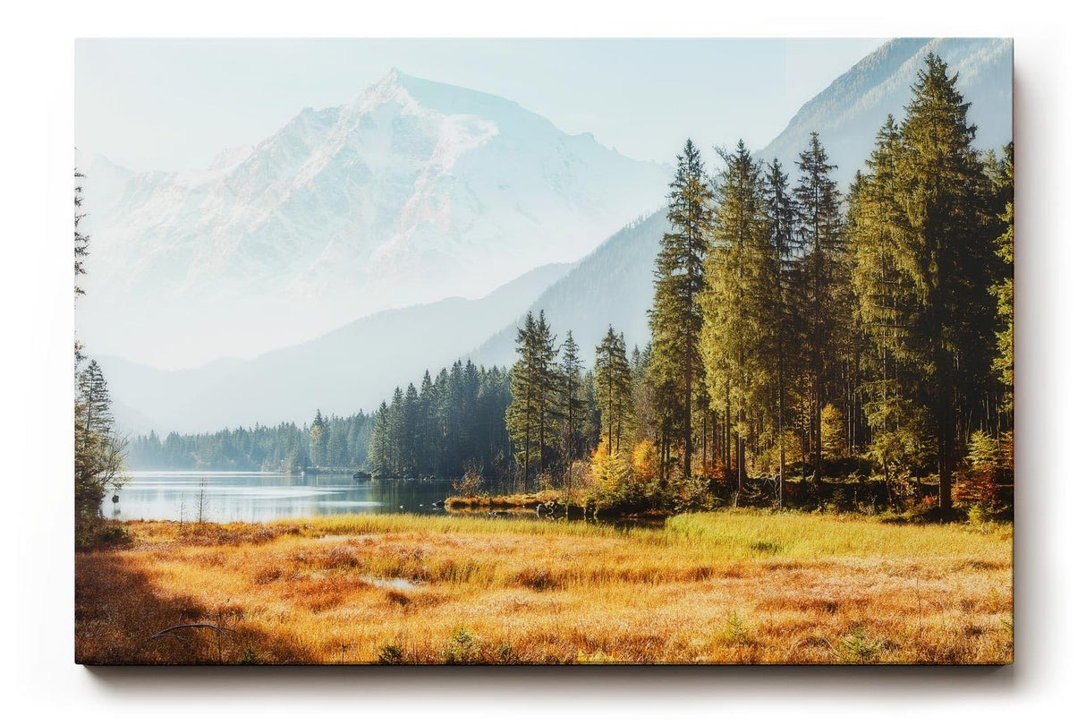 Sinus Art Wandbild 120x80cm Idyllische Szene mit Bergsee, herbstlicher Wiese und Tannenwald für naturverbundene Räume